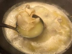 -鲜入围煮花胶鸡海鲜火锅