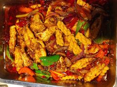 招牌耗儿鱼-休记光头香辣蟹干锅店(衣冠庙店)