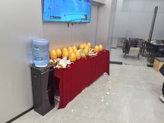 -蓝海豚游泳俱乐部(南京西路店)