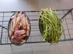 -老石黑山羊毛驴肉火锅(金凯广场店)