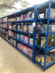 -逝水玩具折扣店