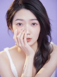 -onlygirl摄影美学馆高端定制(江滩店)