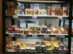 面包甜点陈列柜-欧文西点(港隆广场店)