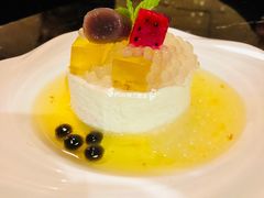 西米豆腐慕斯-Let's Taipei 非常烘焙(太古里店)