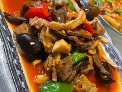 -维吾尔餐厅(宜山路店)