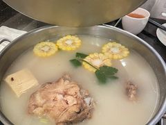 -一哥澳门豆捞 · 十七年经典澳门火锅(四季天地店)