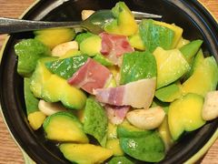 -云海肴·汽锅鸡·云南菜(天山百盛优客店)