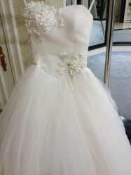-南京宝娜嫁衣婚纱礼服馆(中央路店)