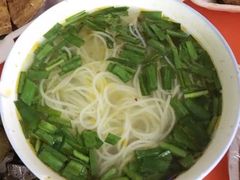 -梁老三麻辣鸡头总店