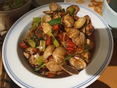 -包整·丝娃娃(一览甲秀楼风景店)