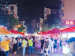 -费大厨辣椒炒肉(万家丽一店)