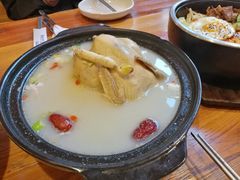 -百年石锅饭·朝鲜族传统民餐