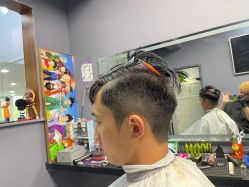 点击看大图 -15C7 男士理发馆 烫染专业店