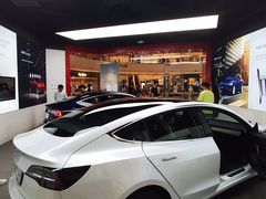 -TESLA 特斯拉(郑州正弘城体验店)