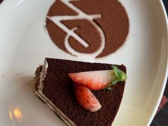 -WOLFGANG PUCK KITCHEN & BAR(迪士尼小镇店)