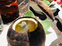 原只椰炖乌鸡汤-汤城小厨•粤菜•靓汤(苏州街店)