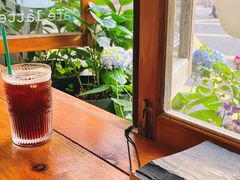 靠窗位-海惠年代咖啡