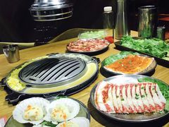 -青瓦炭韩潮烤肉(花园道店)
