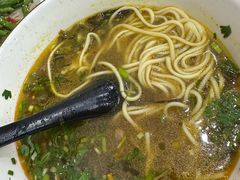 -钢阳酸菜红烧牛肉面(季乐路店)