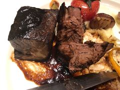 -恰餐厅及酒吧 CHAR Bar & Grill (北京丽都皇冠假日店)