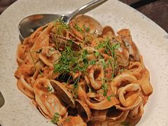 -LESCEDARS Brasserie Bistro香柏树