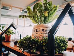 -ROAST coffee & eatery