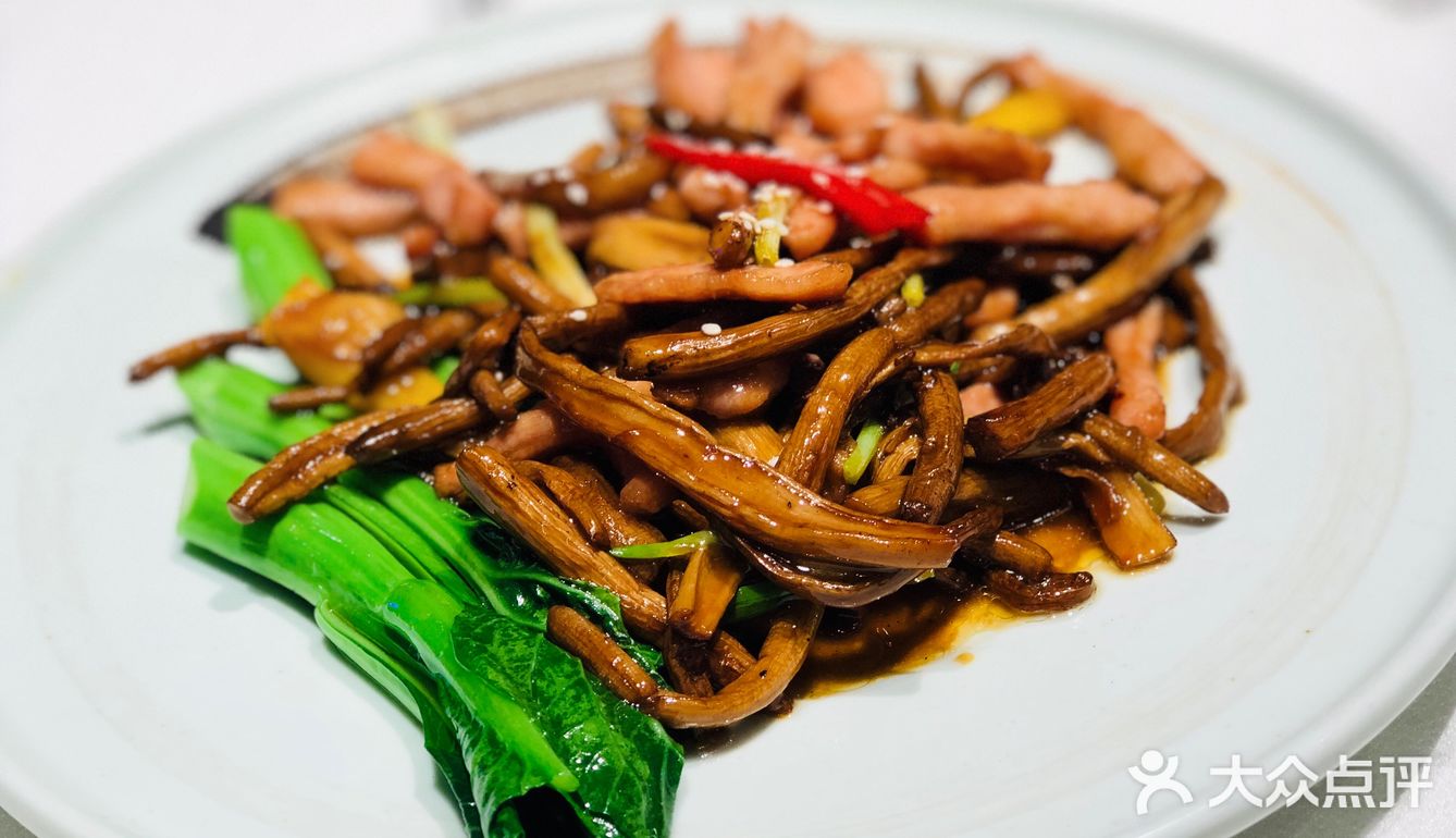 平常早茶有50吃100的券，还是挺划算