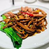 平常早茶有50吃100的券，还是挺划算