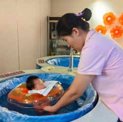 -童谣里医疗级月子中心(独栋湖景店)