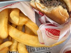 蘑菇牛肉汉堡-FATBURGER 特富客汉堡(外交公寓店)