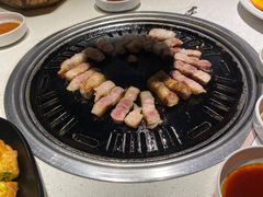 满心尝五花肉-本家韩国烤肉(青岛万象城店)