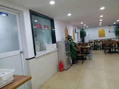 大堂-草桥清真牛肉锅贴扁食店