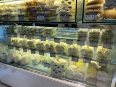 -白玉兰食品甜凤店(合生汇店)