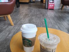 -星巴克(珠海摩尔百货店)
