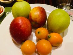 -广州万富希尔顿酒店·感趣自助餐厅·金秋蟹宴生蚝海鲜刺身