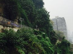 -屋顶顶城市·江景酒店-客房部