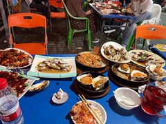 -老东镇啤酒屋海鲜加工·蒸汽海鲜·海鲜烧烤(台东店)