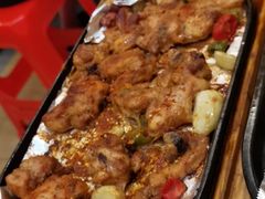 -老东镇啤酒屋海鲜加工·蒸汽海鲜·海鲜烧烤(台东店)