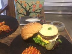 -HIGH FIVE哈福手工汉堡(桂林路店)