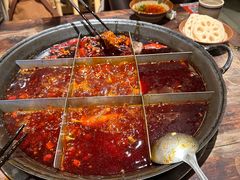 -周小明火锅(黑金冠社区店)