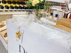 -Dior迪奥(上海世茂广场店)