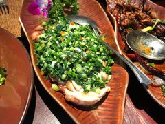 大理风味葱椒鸡-花马天堂云南餐厅 Lost Heaven(高邮路店)