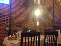 -Lanterns Vietnamese Restaurant