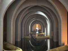 -涨巢·潮玩水疗局