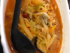 辣海鲜面-桃园中华料理炸酱面(燕儿岛路店)