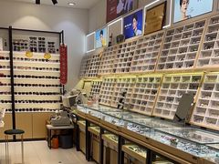 -沫芮眼镜·蔡司官方授权店(人民广场店)