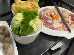 -野迹·石橄榄鸡·烧烤(新洲店)