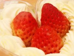 春樱草莓蛋糕-星巴克(珠海仁恒滨海中心店)