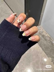 -梵莎美甲美睫
