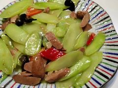 -天天向上素食餐厅(五台山店)